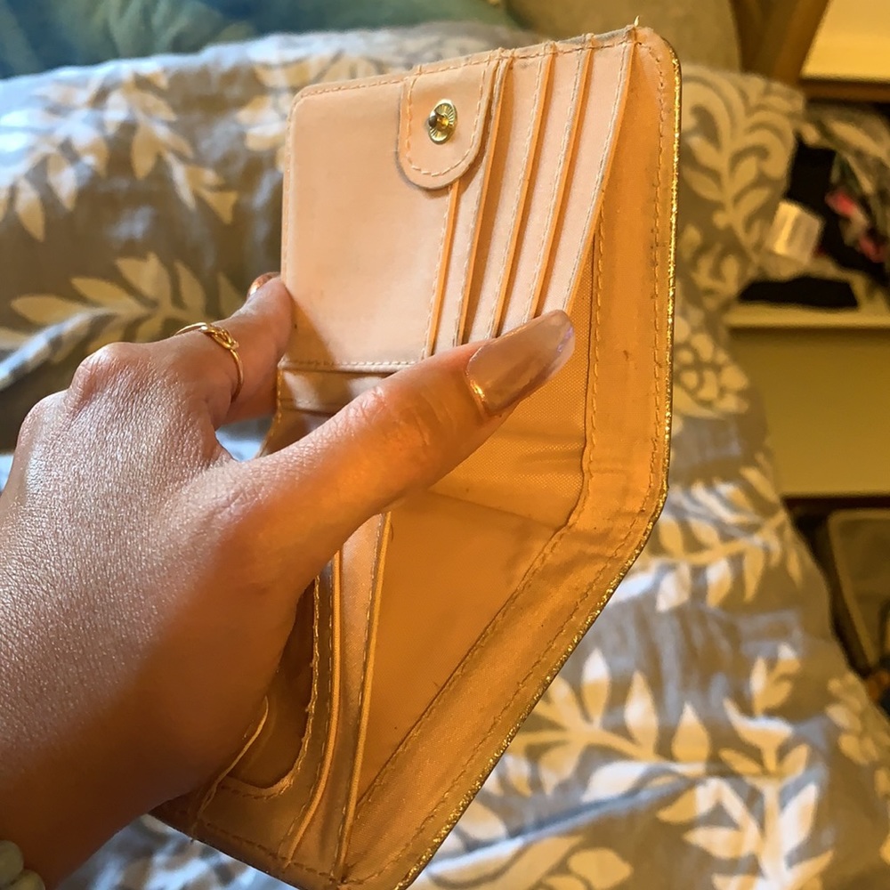 Glitter Wallet - Picture 3 of 4